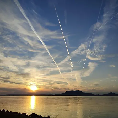 Lägenhet Setany Apartmanhaz *