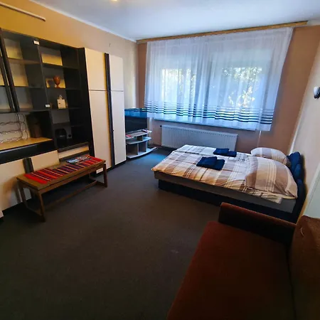 Setany Apartmanhaz Apartmán *