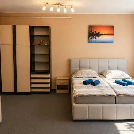 Apartment Setany Apartmanhaz *