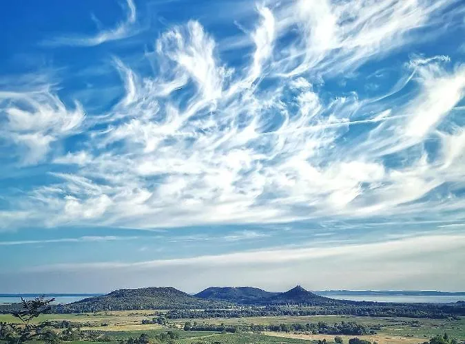 Setany Apartmanhaz Apartament *