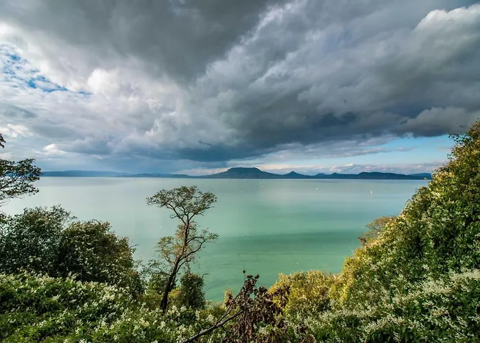 Setany Apartmanhaz *