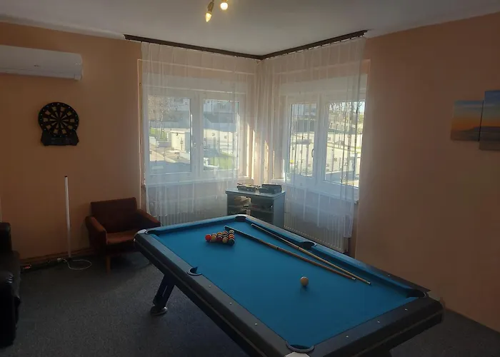 Setany Apartmanhaz *